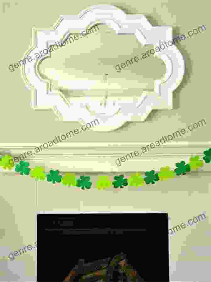 DIY Shamrock Garland St Patrick S Day Garland: Creative DIY St Patrick S Day Garlands To Decor Your Home: St Patrick S Day Decor Home